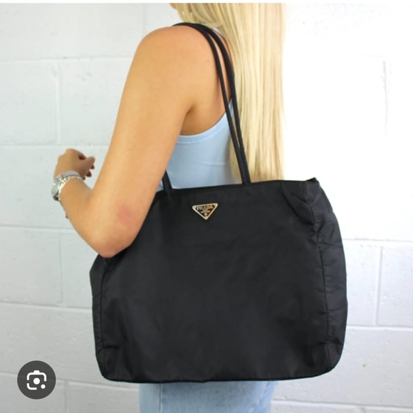 Authentic Prada Vintage Nylon Tote Bag Black - Picture 3 of 14